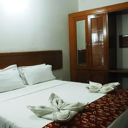 Hotel Theni International Exterior photo