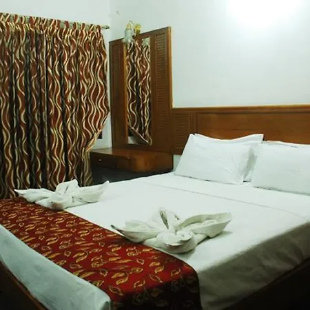 Hotel Theni International Exterior photo
