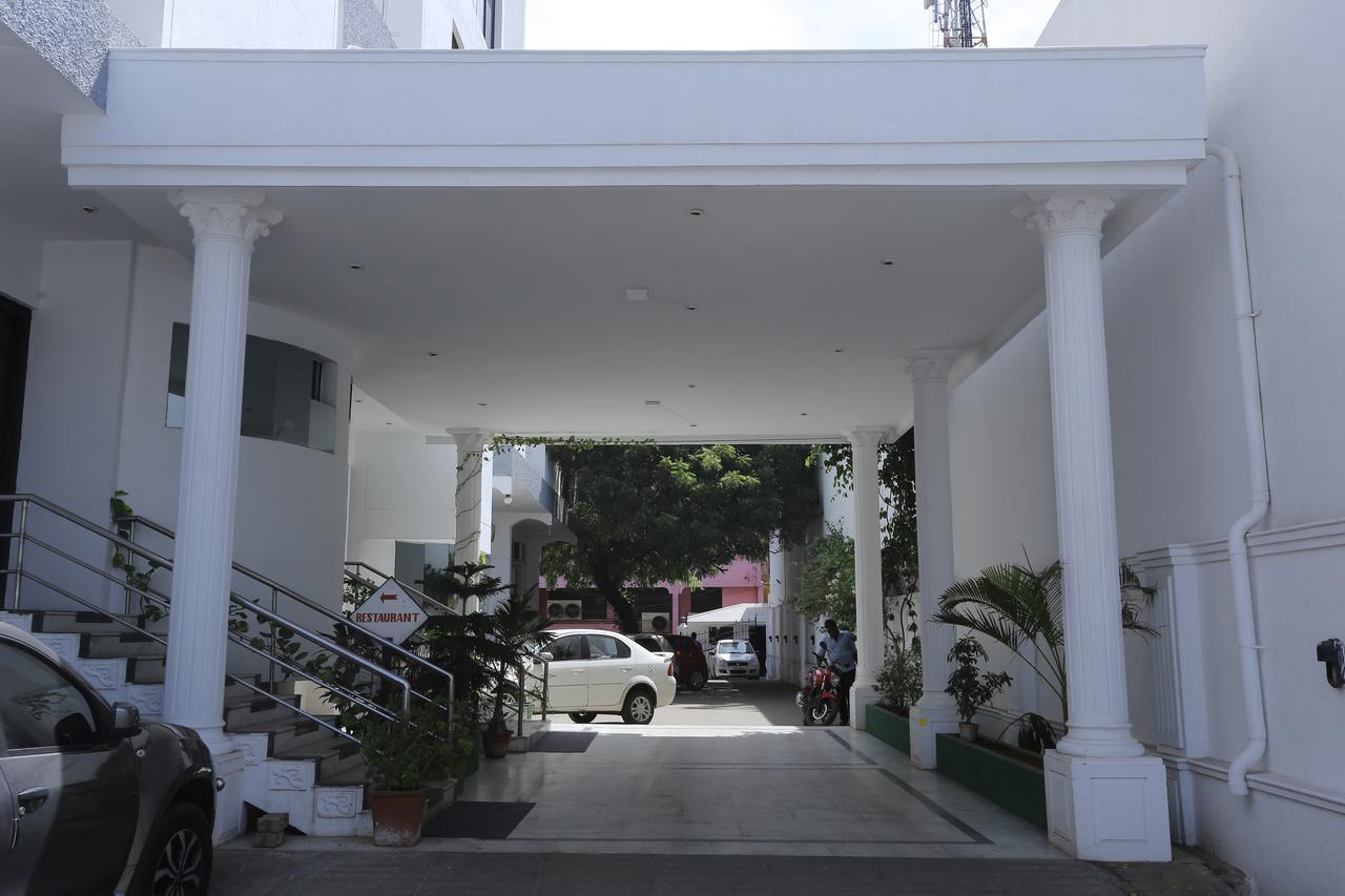 International 3* Theni